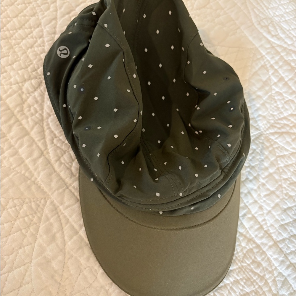 Lululemon Green reflective Polka Dot Cap